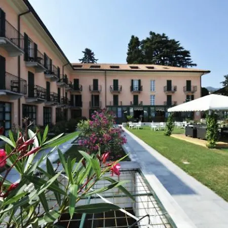 Sleeps 2 Pool